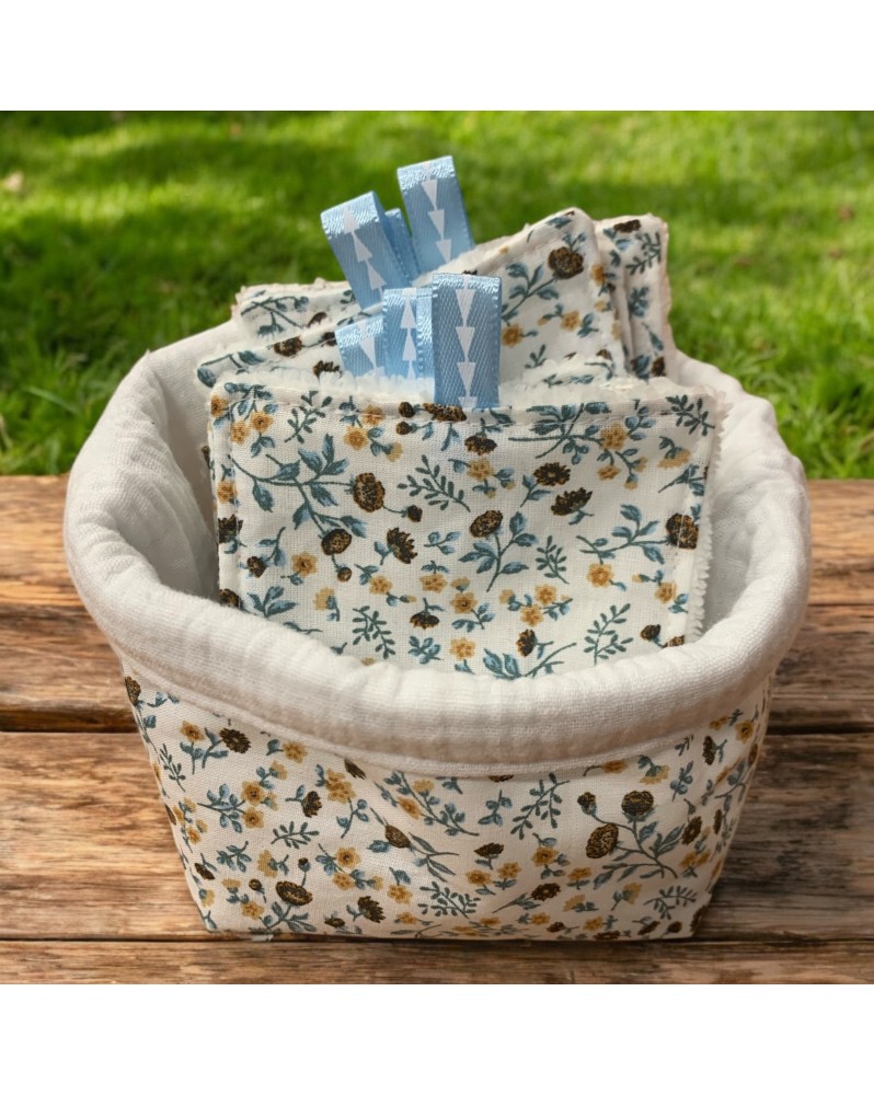 Panier + 10 lingettes "Petites fleurs"