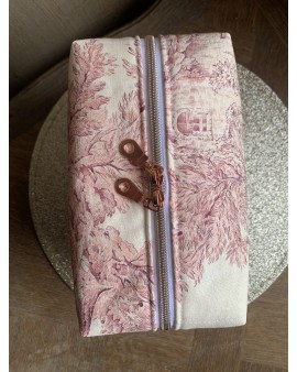 Coffret Trousse de Toilette Livia & ses accessoires "Toile de Jouy Rouge"