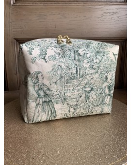 Coffret Trousse de Toilette Livia & ses accessoires "Toile de Jouy Vert"