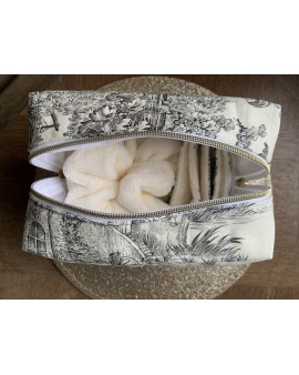 Coffret Trousse de Toilette Livia & ses accessoires "Toile de Jouy Noire"