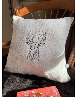 Coussin Bouclette Ecru Cerf