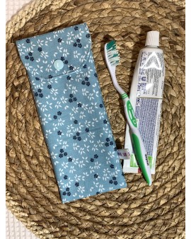 Pochette à brosse à dents...