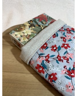 Pochette à livre de poche...