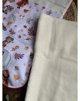 A PERSONNALISER : Pochette à langer + serviette