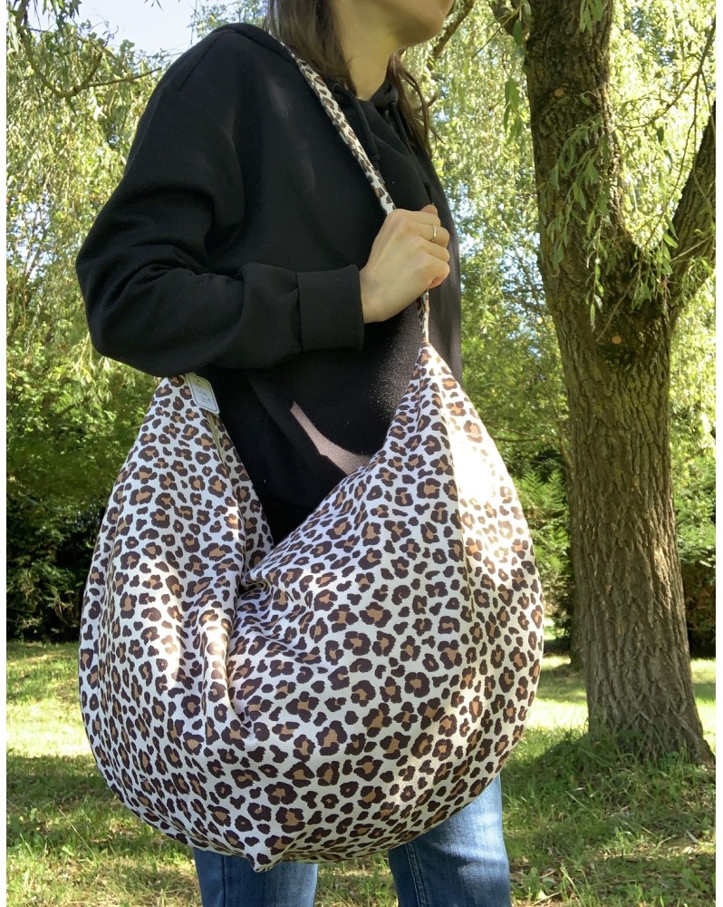 Sac fourre-tout demi lune "Lila" Léopard