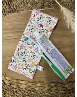Pochette à brosse à dents...