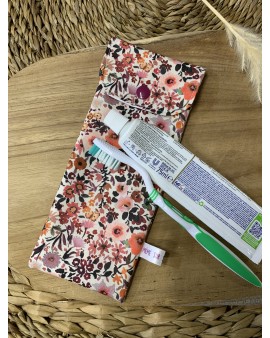 Pochette à brosse à dents...