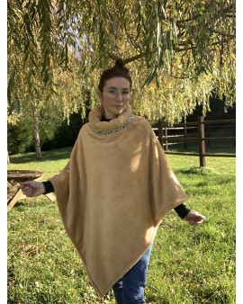 Poncho "Caramel"